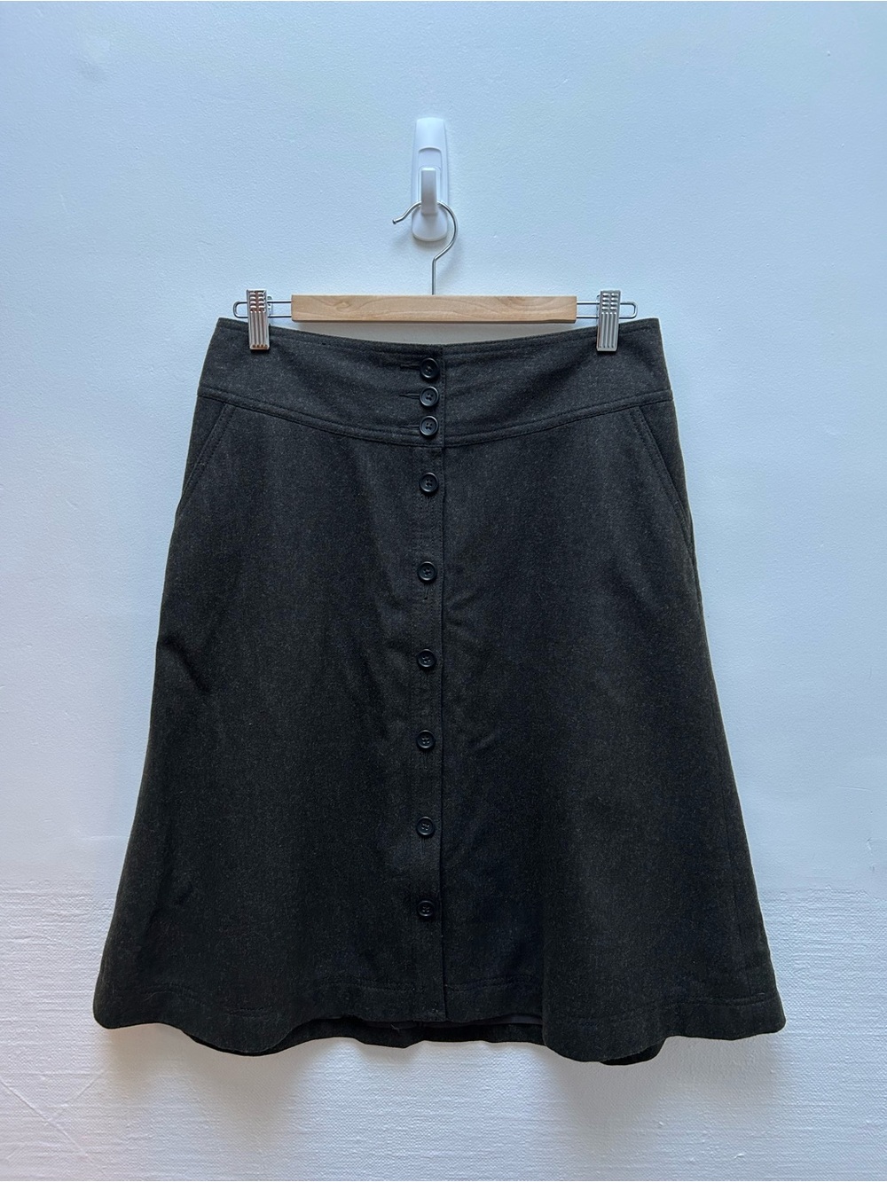 Banana Republic A-Line Wool Skirt - Brown (some may see it as dark olive green!)